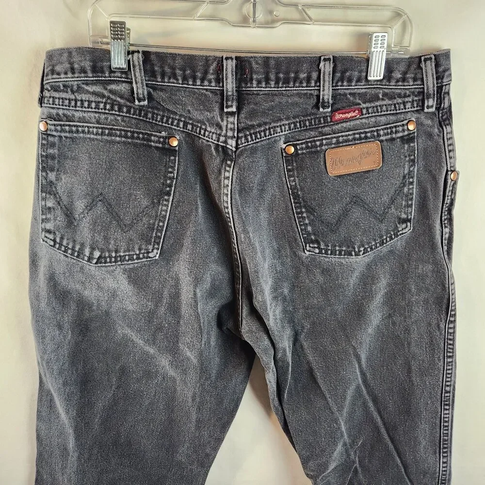 Wrangler Jeans Mens 36x30 Gray Black Denim Relaxed Fit  Western Vintage Patch